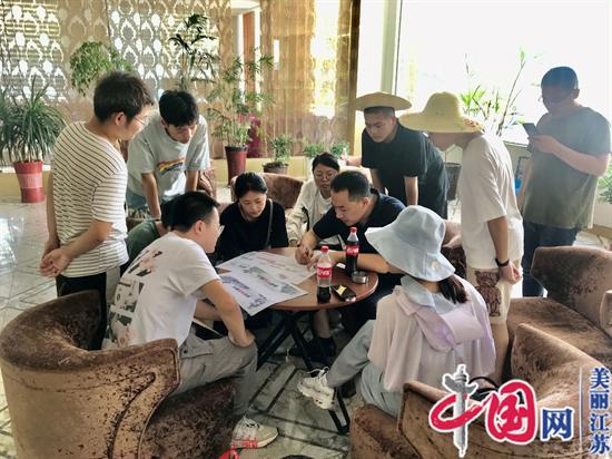 点击图片翻到下一页>> 手绘文明乡风 助力乡村振兴
